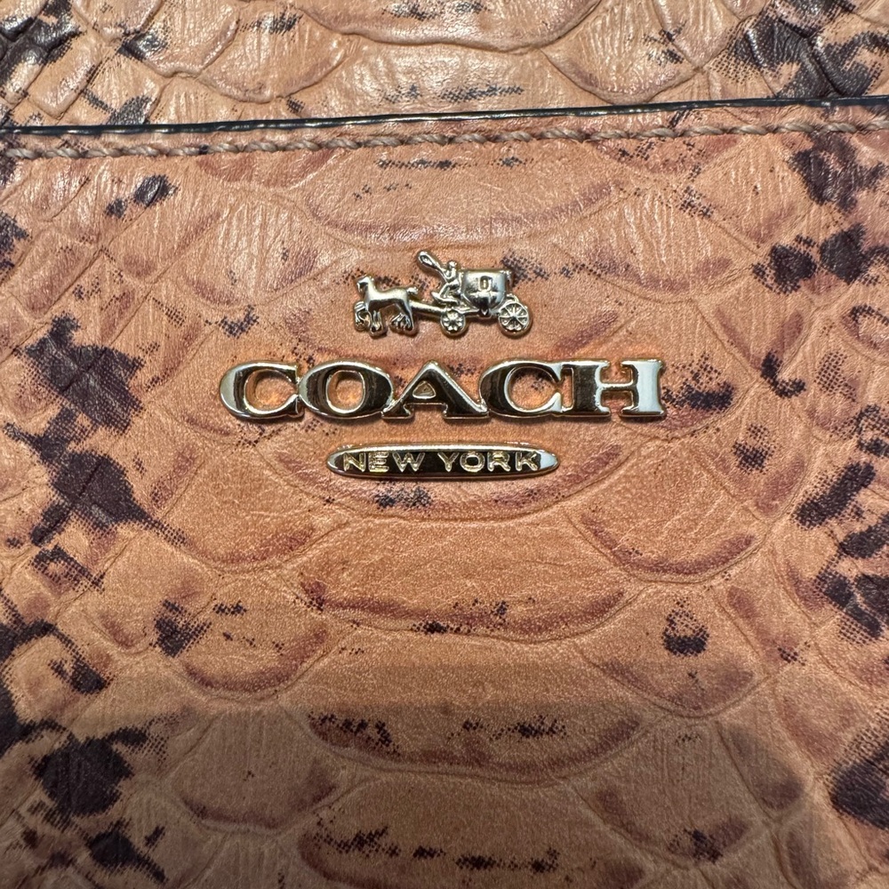 COACH Brown Python Embossed Leather Bennet Bag with Crossbody Strap $385 Retail - Picture 14 of 16